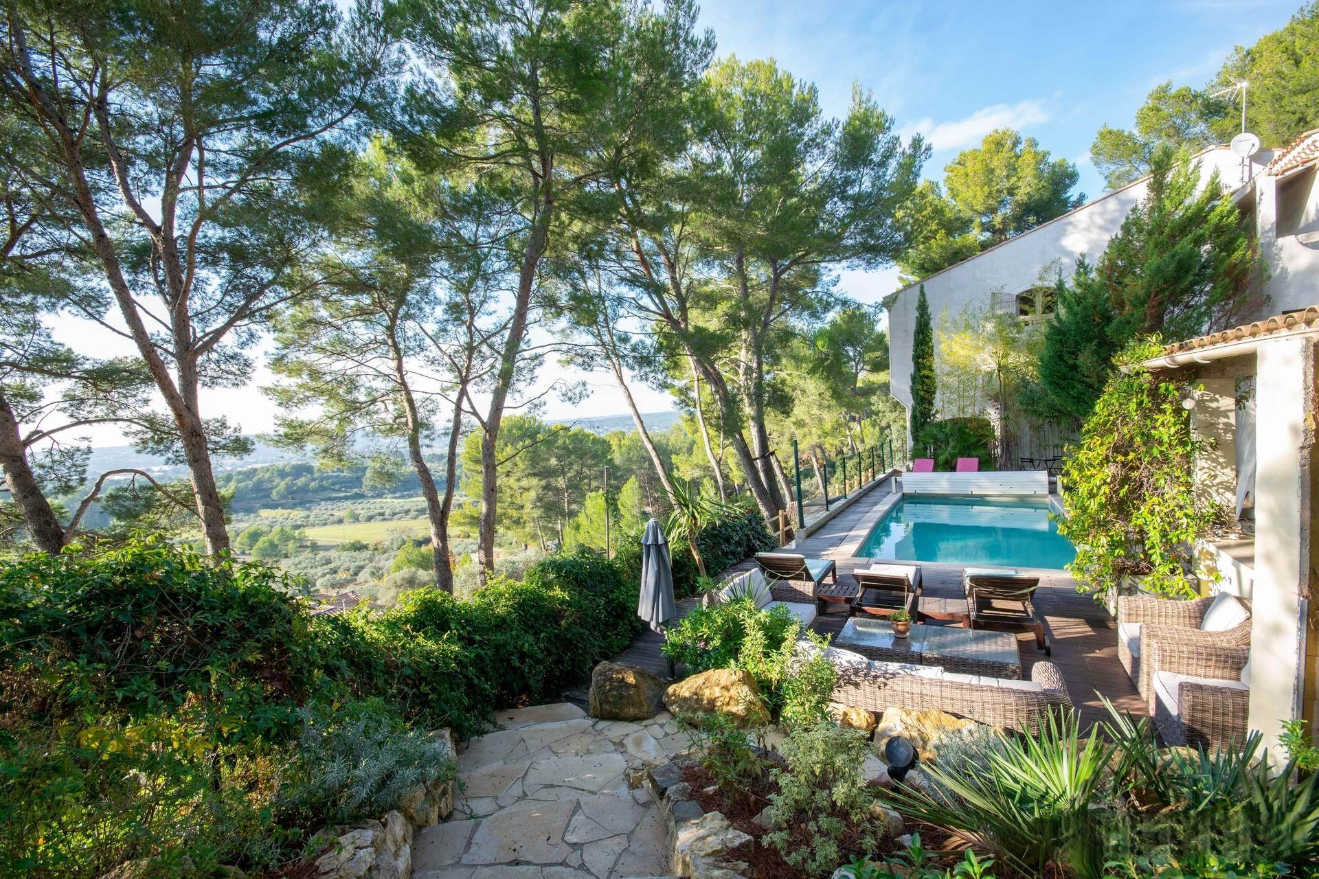 photo de Le mas des Roches en Provence